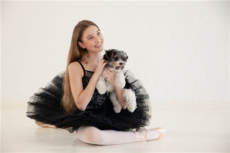 Dancers Love Dogs – Rhythms for Rescue